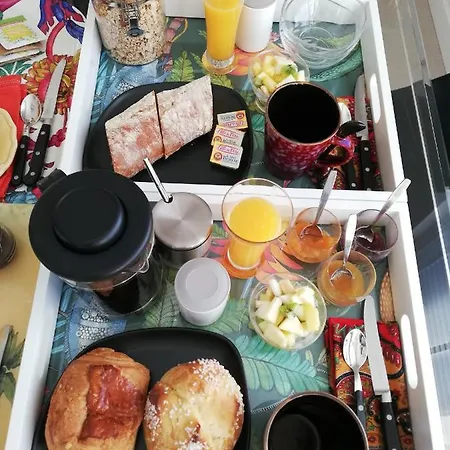 ベッド・アンド・ブレックファスト Monts Dome クレルモン・フェラン