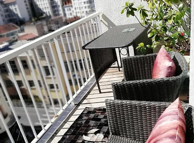 Bed & Breakfast Monts Dome 4*